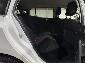 Ford Focus 1.0 EcoBoost 92kW Hybrid Titanium picture 29