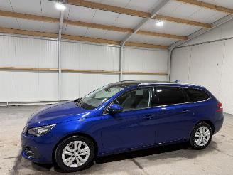 Peugeot 308 1.2PT 81kW Blue Lease Executive picture 9