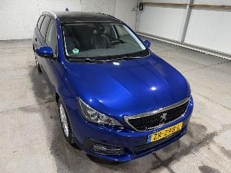 Peugeot 308 1.2PT 81kW Blue Lease Executive picture 15