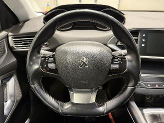 Peugeot 308 1.2PT 81kW Blue Lease Executive picture 25