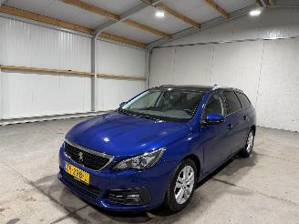 Peugeot 308 1.2PT 81kW Blue Lease Executive picture 10