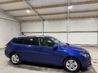 Peugeot 308 1.2PT 81kW Blue Lease Executive picture 2