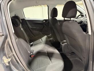 Peugeot 208 1.0VTI 50kW Access picture 18