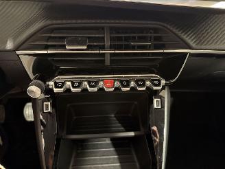 Peugeot 208 1.2PT 55kW Active Pack picture 40