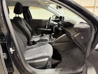 Peugeot 208 1.2PT 55kW Active Pack picture 44