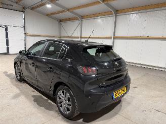 Peugeot 208 1.2PT 55kW Active Pack picture 12