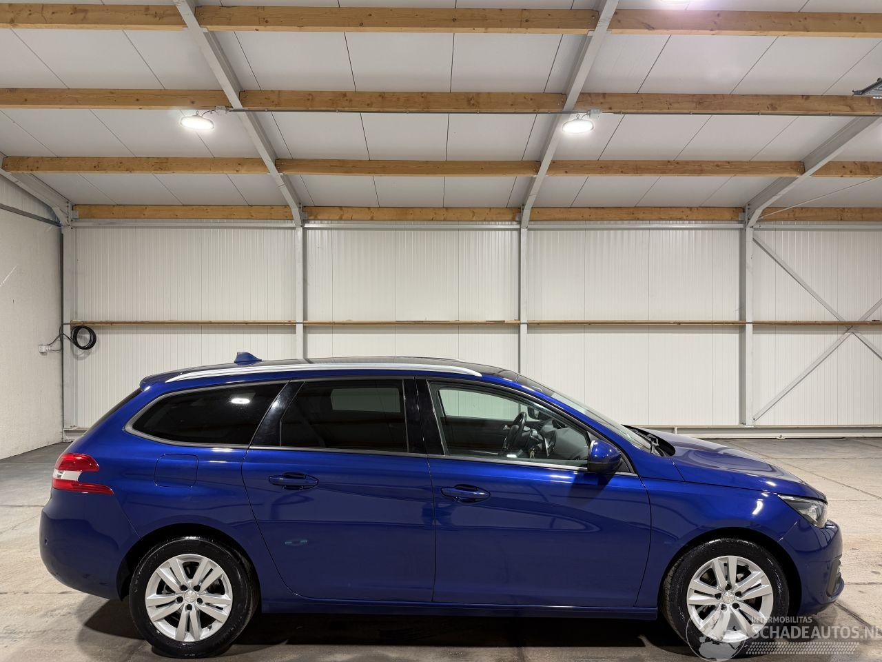 Peugeot 308 1.2PT 81kW Blue Lease Executive