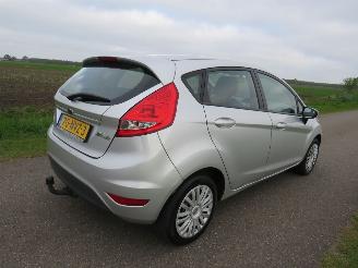  Ford Fiesta 1.2 Limited 2010-11 Airco 5 Drs  PARKEERSCHADE 2010/11