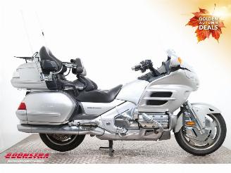 Honda GL 1800 Gold Wing Navi Radio Cruise SHZ Heizgriffe 54.718 km! picture 7
