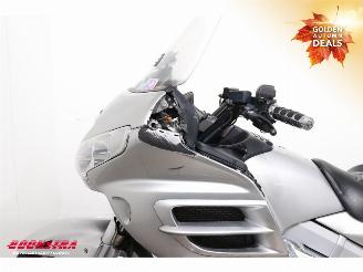 Honda GL 1800 Gold Wing Navi Radio Cruise SHZ Heizgriffe 54.718 km! picture 9