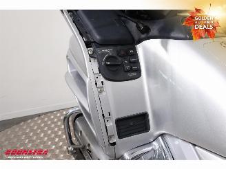 Honda GL 1800 Gold Wing Navi Radio Cruise SHZ Heizgriffe 54.718 km! picture 13
