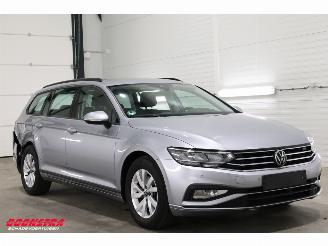 Volkswagen Passat Variant 2.0 TDI DSG Business Navi Clima Cruise Camera SHZ AHK 40.799 km! picture 2