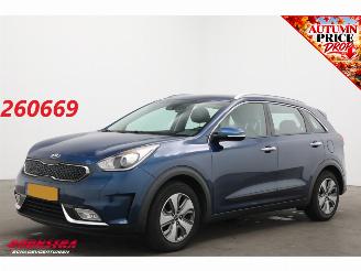 begagnad bil auto Kia Niro 1.6 GDi Hybrid DynamicLine Navi Clima Cruise Camera PDC 2019/4