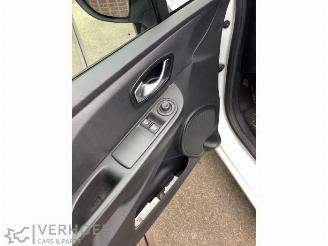 Renault Clio Clio IV (5R), Hatchback 5-drs, 2012 / 2021 1.2 16V picture 9
