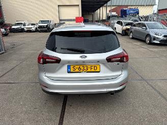 Ford Focus  picture 3