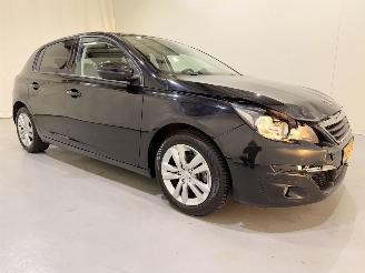 Schadeauto Peugeot 308 HB 1.2 Blue Lease Exe. Pano 2016/9