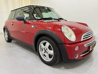 damaged passenger cars Mini Cooper 1.6 Chili Airco 2005/8