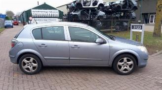 Opel Astra Astra H (L48), Hatchback 5-drs, 2004 / 2014 1.4 16V Twinport picture 8