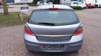 Opel Astra Astra H (L48), Hatchback 5-drs, 2004 / 2014 1.4 16V Twinport picture 6