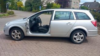 Opel Astra Astra H SW (L35), Combi, 2004 / 2010 1.9 CDTi 120 picture 4