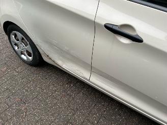 Kia Picanto 1.0 CVVT Comfort Plus picture 5