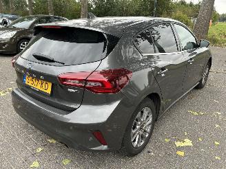 Ford Focus 1.0 EcoBoost Hybrid Titanium  5 drs picture 4