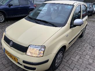 krockskadad bil auto Fiat Panda 1.2 2011/10