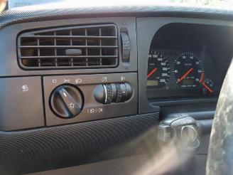 Volkswagen Golf Golf III Cabrio Restyling (1E7), Cabrio, 1998 / 2002 2.0 picture 15