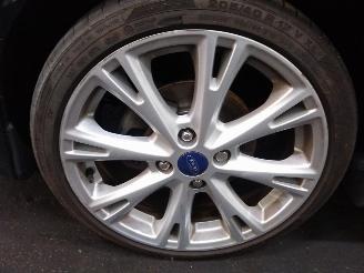 Ford Fiesta  picture 19