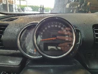 Mini Clubman F54 One picture 12