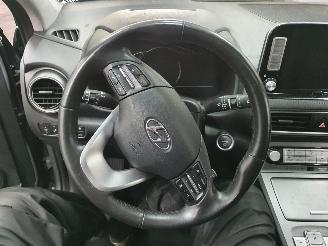 Hyundai Kona SX2 EV Premium 64kWh picture 22