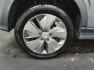 Hyundai Kona SX2 EV Premium 64kWh picture 12