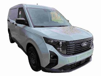 škoda osobní automobily Ford Transit Courier Van  2024/8