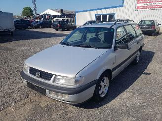 rozbiórka samochody osobowe Volkswagen Passat 35I Zilver LB7Z Onderdelen Bumper Deur 1996/5