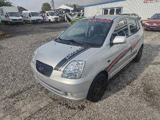 Purkuautot passenger cars Kia Picanto 1.0 Zilver S3 Onderdelen G4HE Motor 2004/7