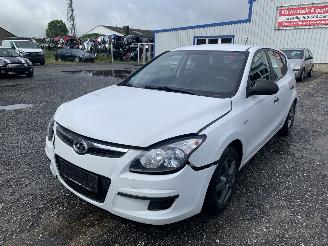 rozbiórka samochody osobowe Hyundai I-30 1.4 2009/2