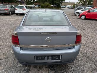 Opel Vectra 2.0 DTI picture 6