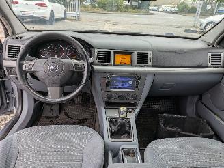 Opel Vectra 2.0 DTI picture 11