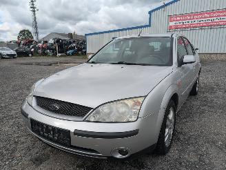 Démontage voiture Ford Mondeo 1.8 2002/7