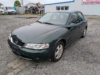 Uttjänta bilar auto Opel Vectra B 1.6 X16XEL Groen Z359 1999/6