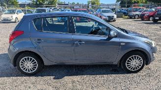 Hyundai I-20  picture 4