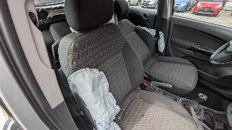 Opel Corsa  picture 12