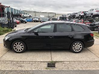 krockskadad bil auto Seat Leon ST 16tdi 81kW E5 Lease Sport 2014/12