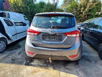 Vrakbiler auto Hyundai Ix20  2013/2