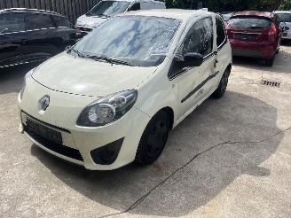 Coche siniestrado Renault Twingo  2011/10