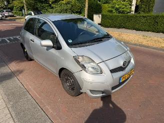 Toyota Yaris 1.3 VVTi picture 3