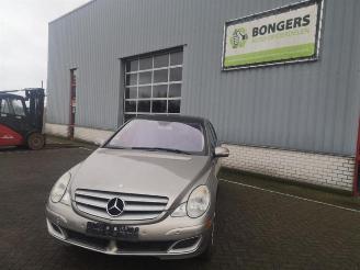 Vrakbiler auto Mercedes R-klasse R (W251), MPV, 2005 / 2014 5.0 500 V8 32V 4-Matic 2007/8