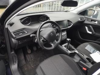 Peugeot 308 308 (L3/L8/LB/LH/LP), Hatchback 5-drs, 2013 / 2021 1.5 BlueHDi 130 picture 8