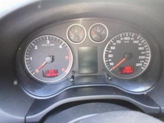 Audi A3 A3 (8P1), Hatchback 3-drs, 2003 / 2012 2.0 TDI 16V picture 10