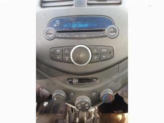 Chevrolet Spark Spark (M300), Hatchback, 2010 1.0 16V picture 9